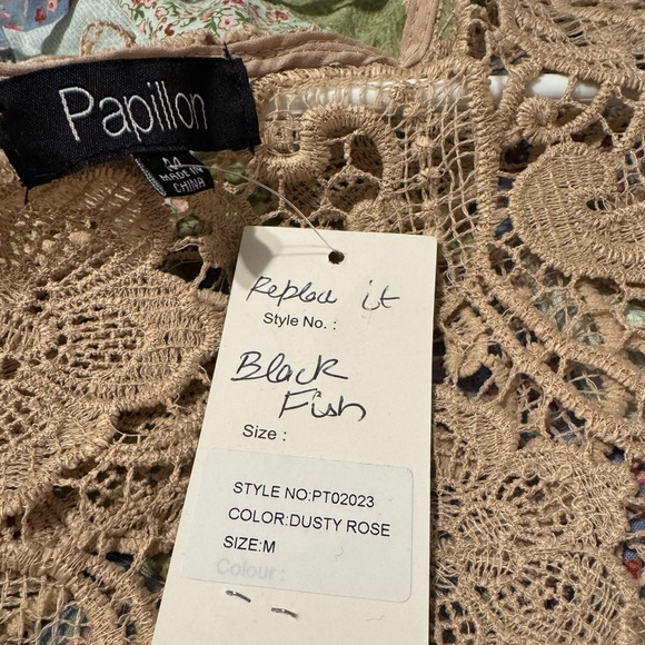 Crochet lace top - Picture 4 of 5